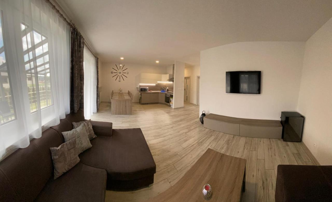 Apartman Pod Klinom Pribylina Extérieur photo